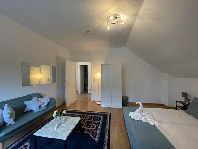 Riverside Attic Apartment Near The Chocolate Museum Cologne Exterior photo