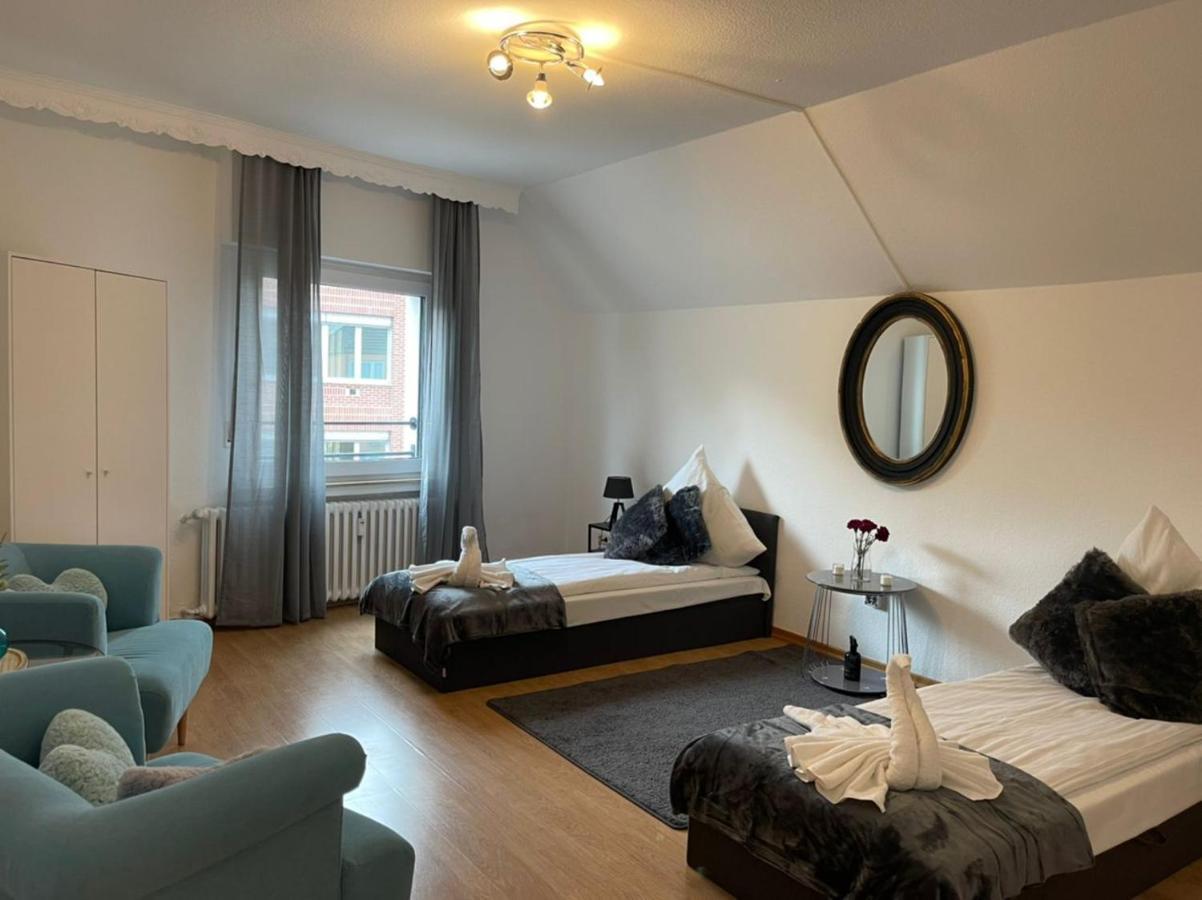 Riverside Attic Apartment Near The Chocolate Museum Cologne Exterior photo