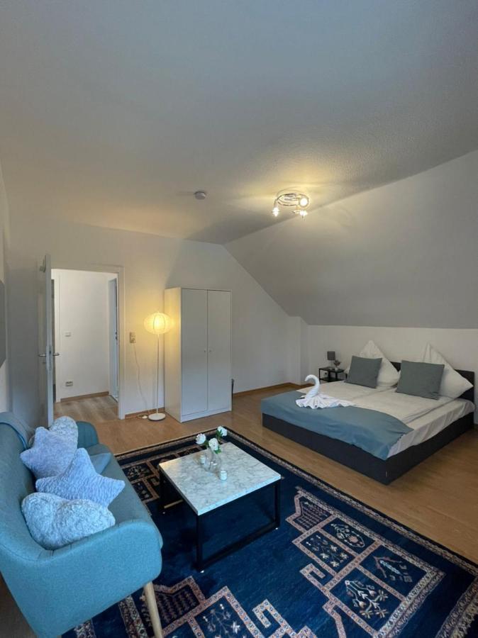 Riverside Attic Apartment Near The Chocolate Museum Cologne Exterior photo
